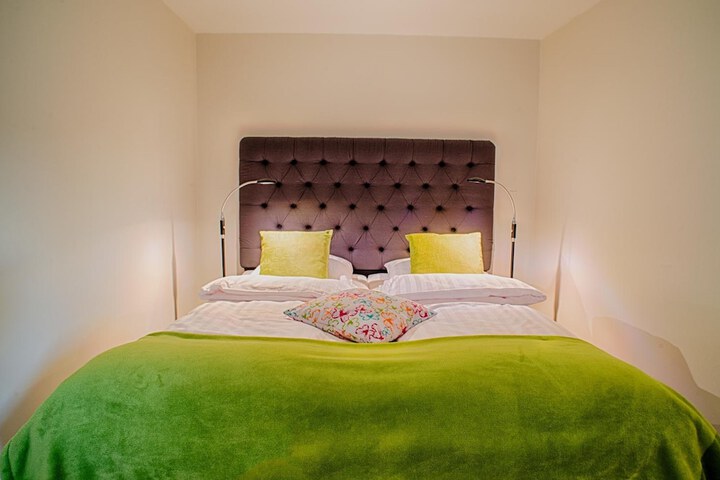 Room 17 of 40