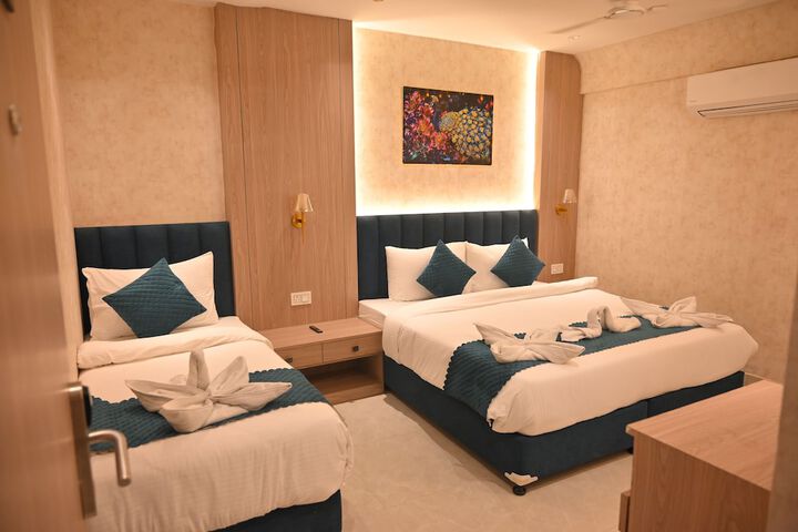 Room 9 of 23