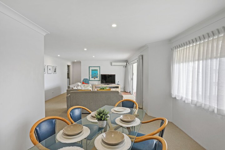 Room 3 of 48