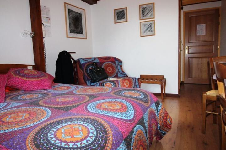Room 7 of 46