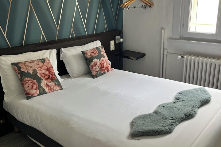 Room 17 of 50