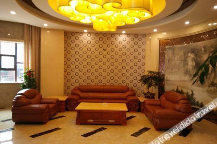 Hotel Interior 8 of 19