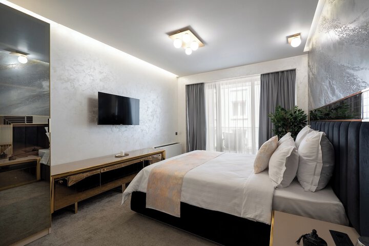 Room 307 of 552