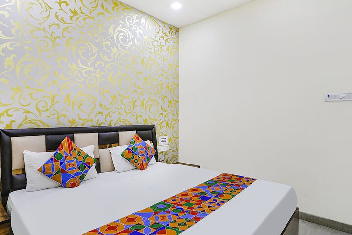 Room 18 of 26
