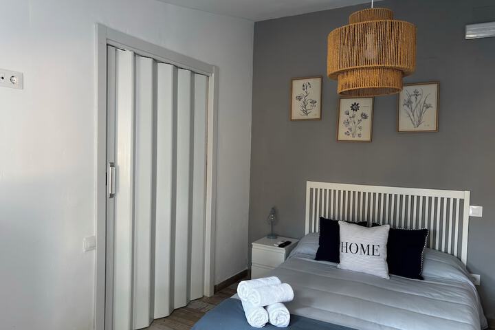 Room 5 of 108