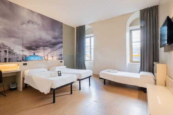 Room 16 of 78