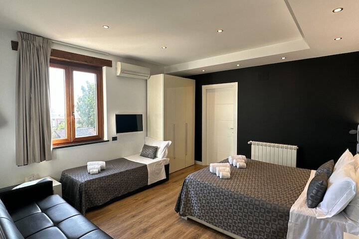 Room 18 of 154