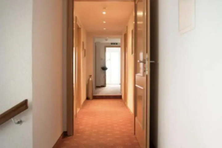 Room 15 of 21