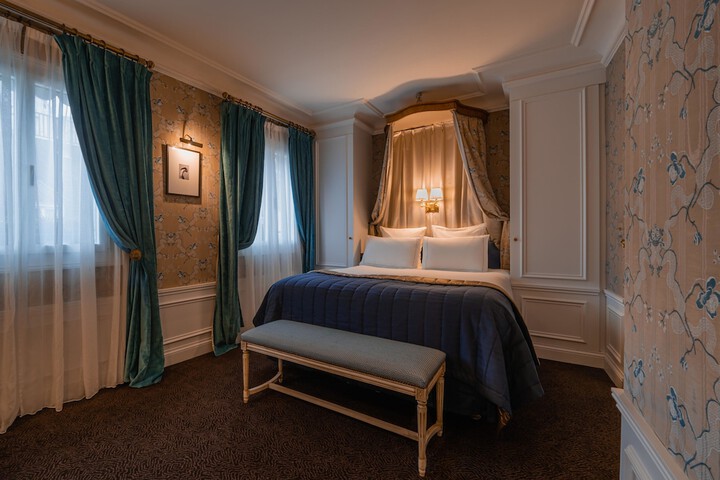 Room 16 of 92
