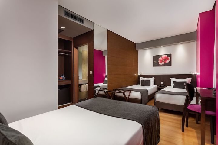 Room 35 of 66