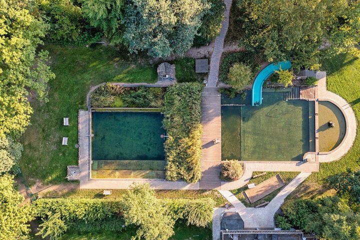 Pool 23 of 48