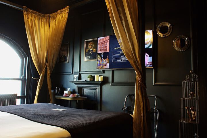 Room 18 of 84