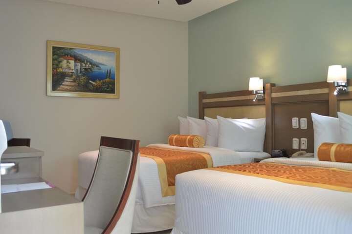 Room 14 of 36