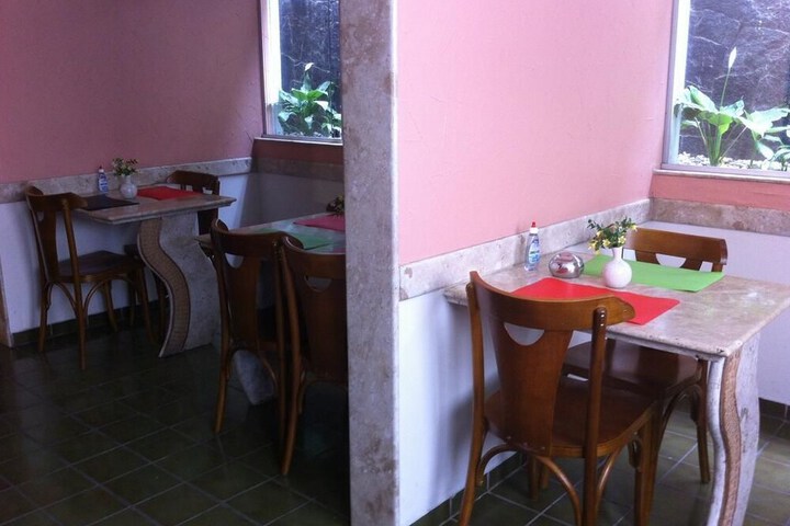 Room 16 of 27