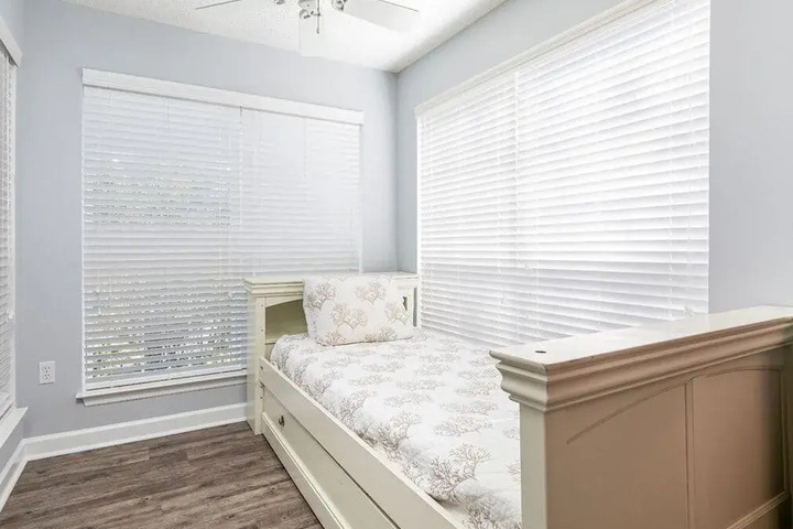 Room 2 of 13