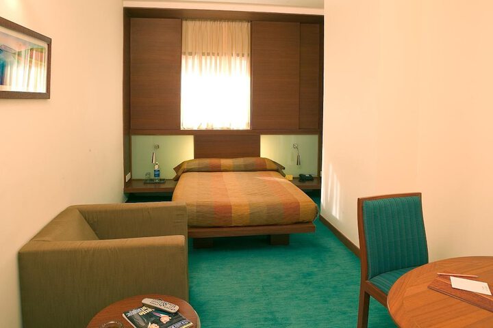 Room 8 of 51