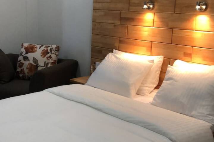 Room 8 of 22