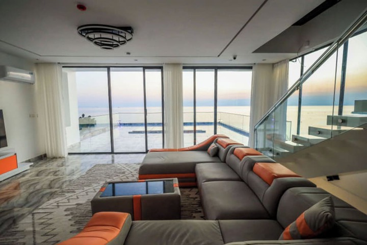 Room 20 of 74