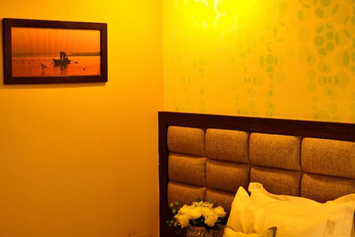 Room 15 of 63
