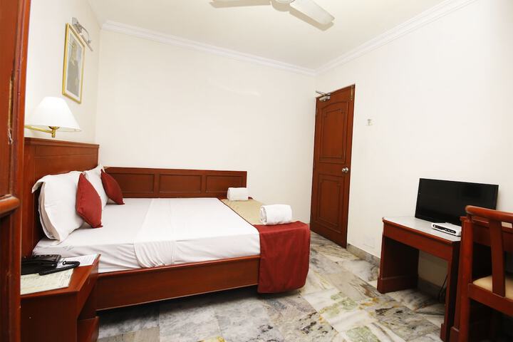 Room 7 of 20