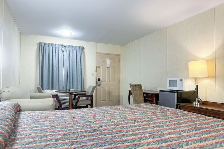 Room 14 of 95