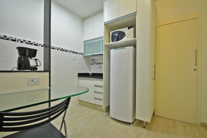 Room 11 of 12