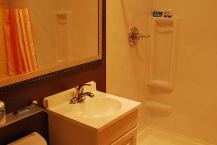 Room 16 of 24