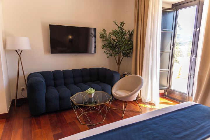 Room 40 of 89