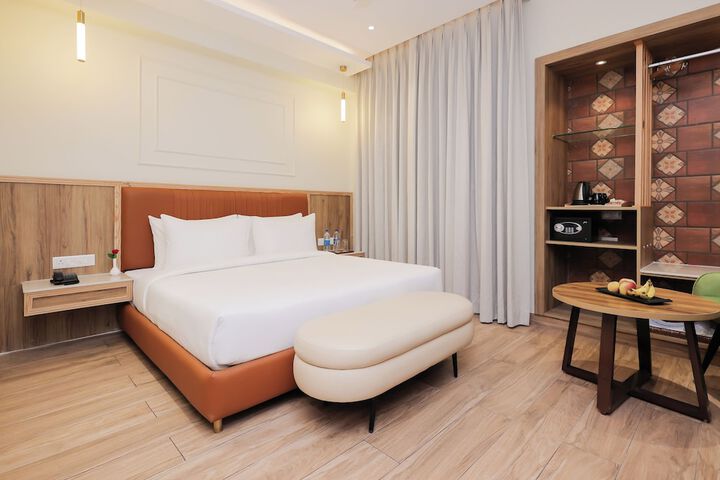 Room 10 of 109