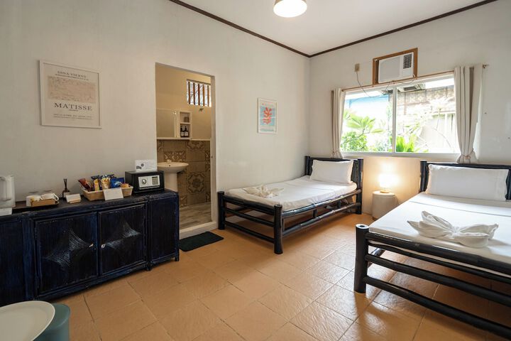 Room 35 of 121