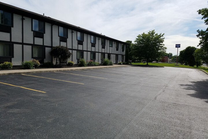 Property Grounds 23 of 26