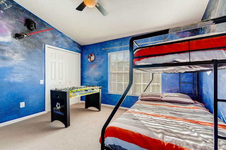 Room 4 of 53