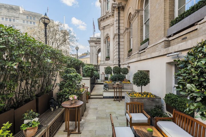 Terrace/Patio 124 of 127