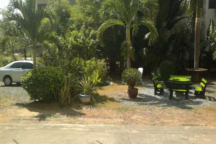 Property Grounds 27 of 41