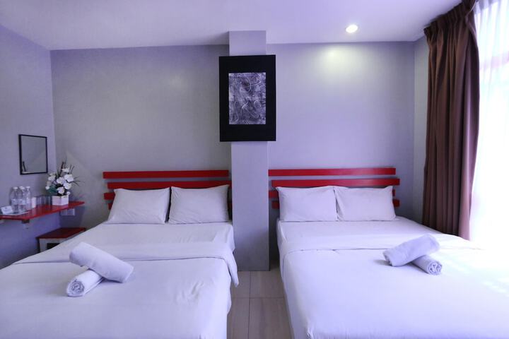 Room 6 of 34