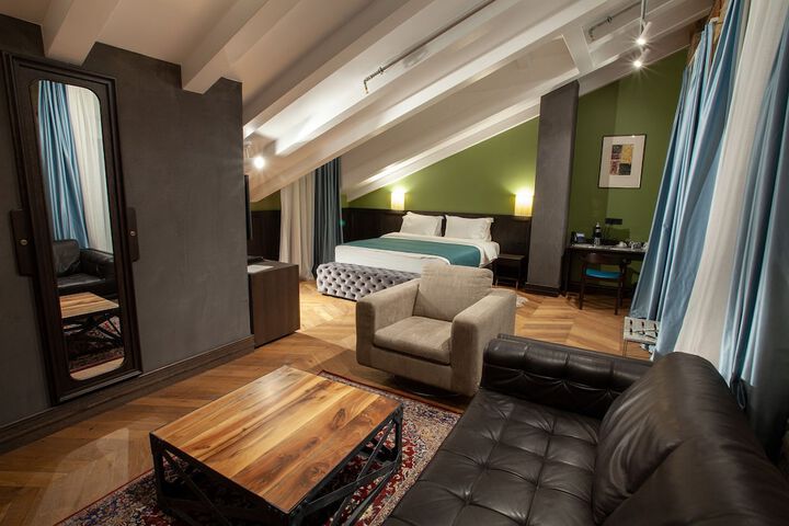 Room 20 of 46