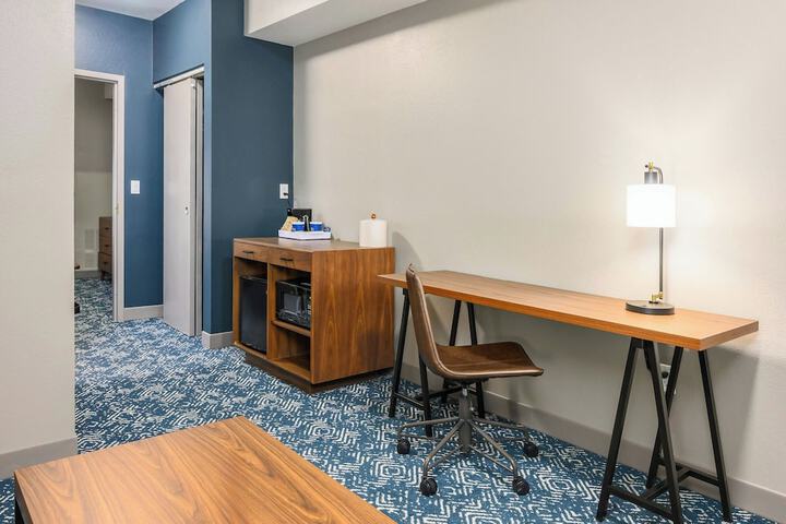 Room 38 of 84