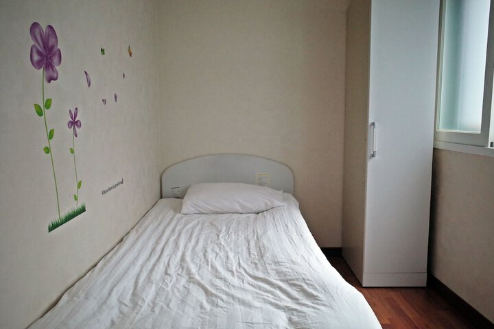 Room 6 of 59