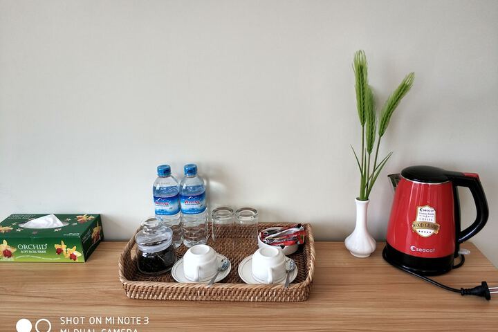 Breakfast/Coffee Service 15 of 33