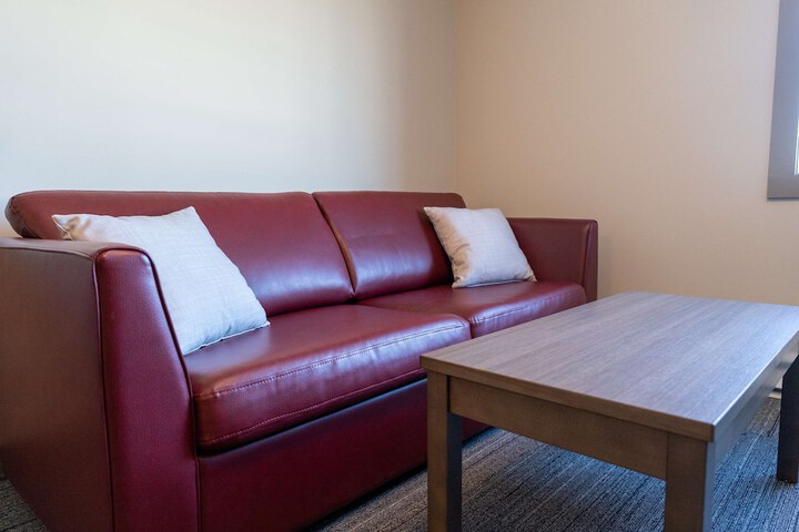 Room 19 of 37