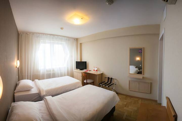 Room 30 of 79