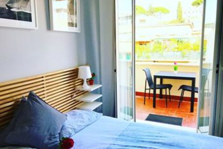 Room 12 of 50