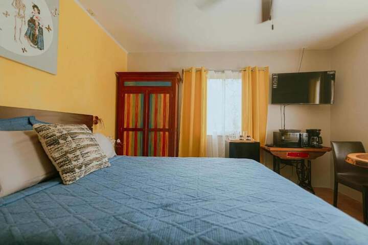 Room 3 of 73