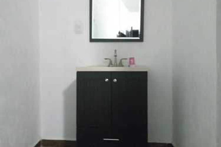 Room 11 of 18