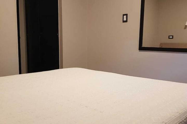 Room 6 of 13