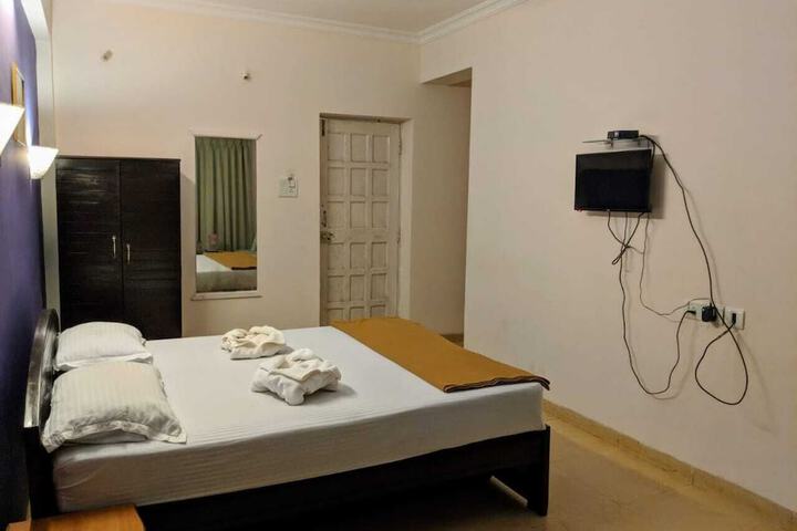 Room 2 of 29