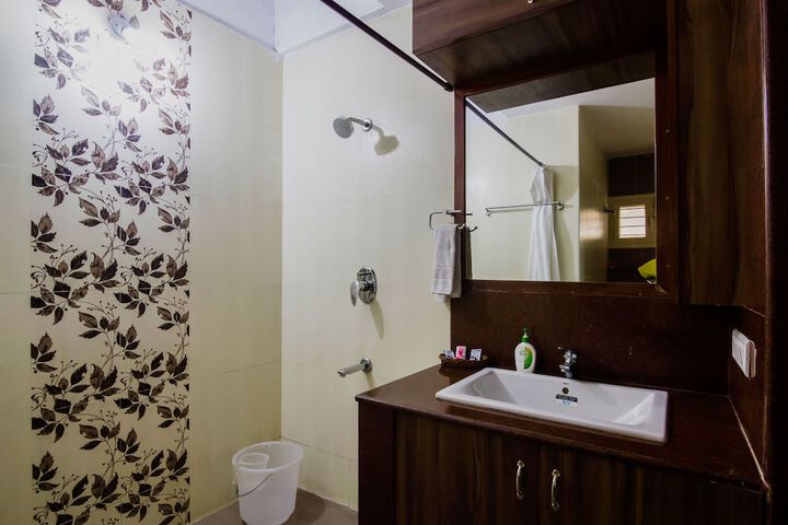 Room 35 of 46