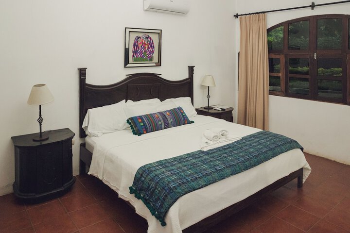 Room 7 of 74