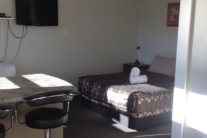 Room 5 of 19