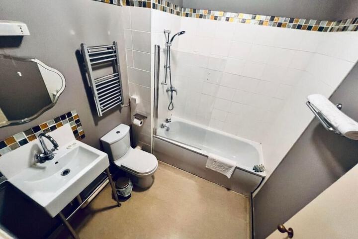 Bath Interior